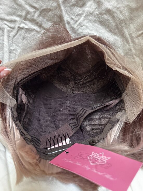 Chelsey Smith Wigs - Style Carlyn (Blusky Blonde) - Brand new! - Picture 5 of 5